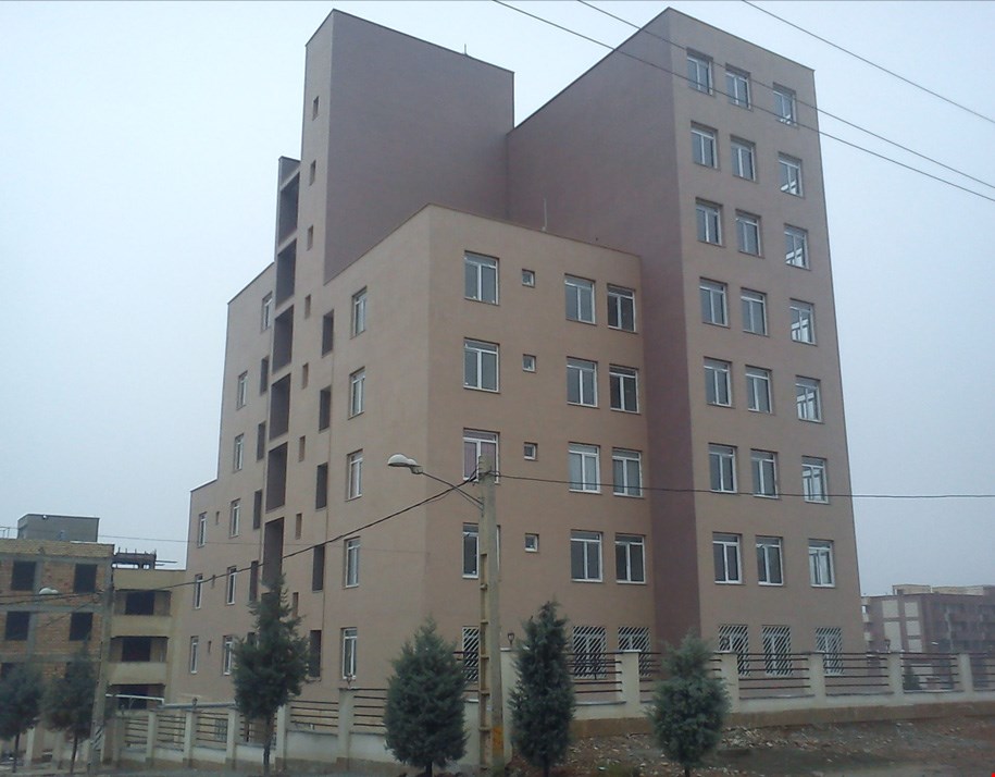 مجتمع مسکونی 32 واحدی هشتگرد(قطعه6)